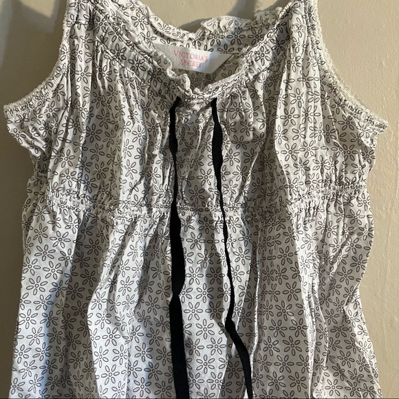 Victoria’s Secret sleepwear - Picture 2 of 2